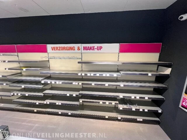 Winkelinventaris en voorraad big bazar locatie 1860, oude nering 3 in drachten - afbeelding 89 van  91