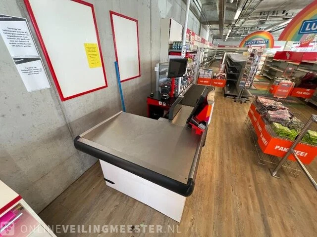 Winkelinventaris en voorraad big bazar locatie 1864, louw doniastraat 4 in sneek - afbeelding 11 van  83
