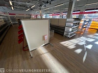 Winkelinventaris en voorraad big bazar locatie 1864, louw doniastraat 4 in sneek - afbeelding 47 van  83