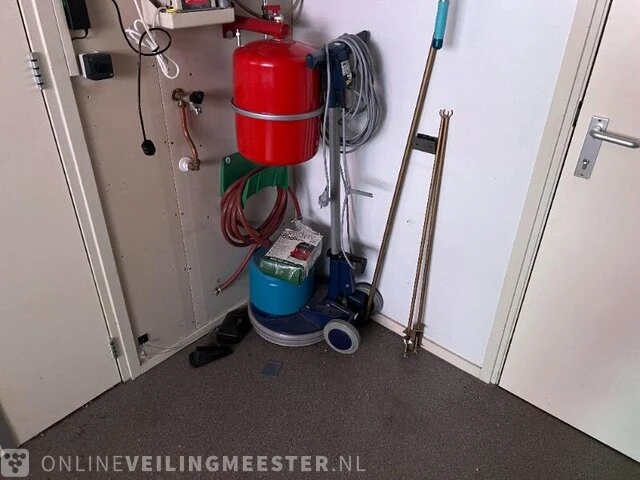 Winkelinventaris en voorraad big bazar locatie 1864, louw doniastraat 4 in sneek - afbeelding 60 van  83