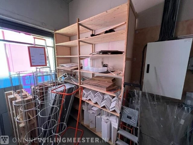 Winkelinventaris en voorraad big bazar locatie 1864, louw doniastraat 4 in sneek - afbeelding 65 van  83