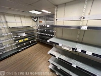 Winkelinventaris en voorraad big bazar locatie 1885, jongemastraat 16 in bolsward - afbeelding 19 van  176