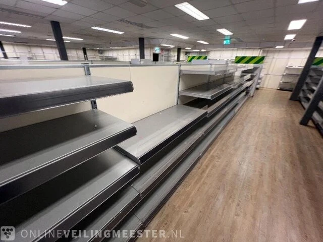 Winkelinventaris en voorraad big bazar locatie 1885, jongemastraat 16 in bolsward - afbeelding 59 van  176