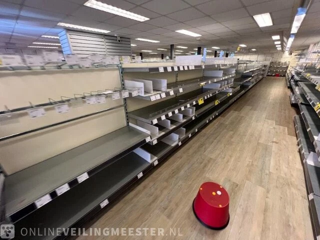 Winkelinventaris en voorraad big bazar locatie 1885, jongemastraat 16 in bolsward - afbeelding 80 van  176