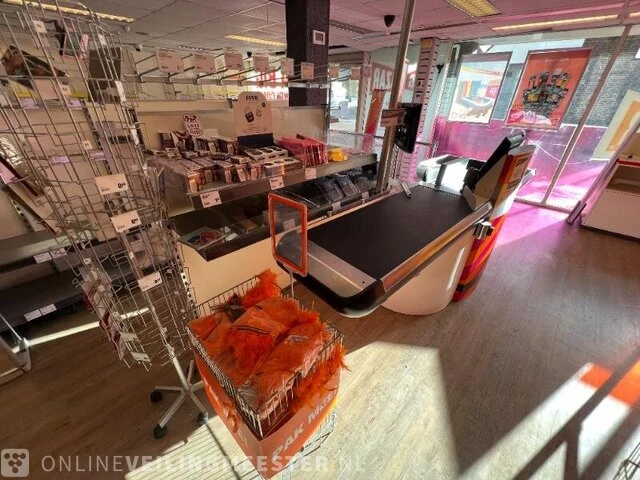 Winkelinventaris en voorraad big bazar locatie 1885, jongemastraat 16 in bolsward - afbeelding 116 van  176