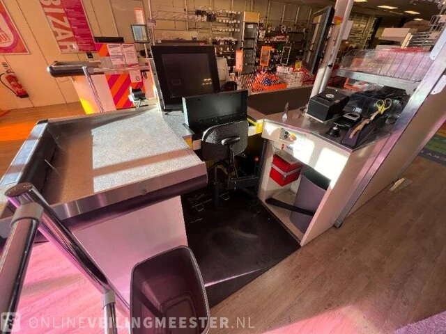 Winkelinventaris en voorraad big bazar locatie 1885, jongemastraat 16 in bolsward - afbeelding 119 van  176