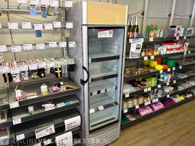 Winkelinventaris en voorraad big bazar locatie 1885, jongemastraat 16 in bolsward - afbeelding 131 van  176
