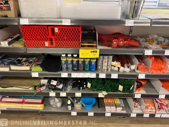 Winkelinventaris en voorraad big bazar locatie 1885, jongemastraat 16 in bolsward - afbeelding 152 van  176