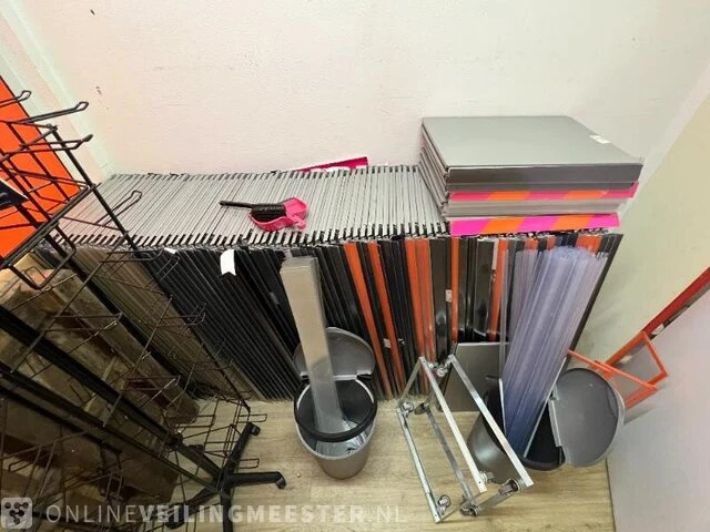 Winkelinventaris en voorraad locatie 1771, walstraat 148 in vlissingen - afbeelding 30 van  82