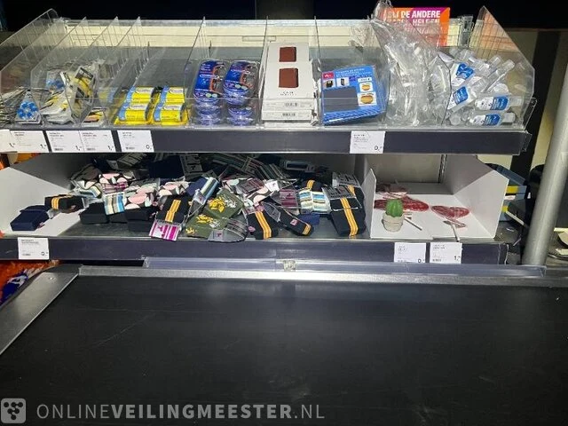 Winkelinventaris en voorraad locatie 1790, tegelpoort 4 in venlo - afbeelding 44 van  103