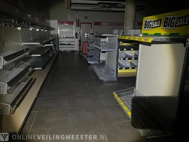 Winkelinventaris en voorraad locatie 1790, tegelpoort 4 in venlo - afbeelding 48 van  103