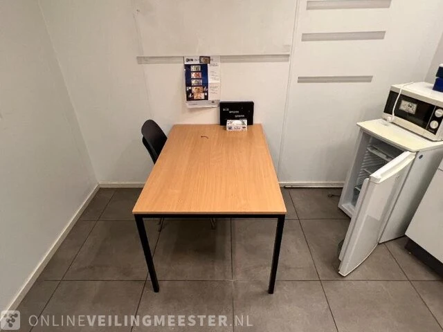 Winkelinventaris en voorraad locatie 1790, tegelpoort 4 in venlo - afbeelding 76 van  103