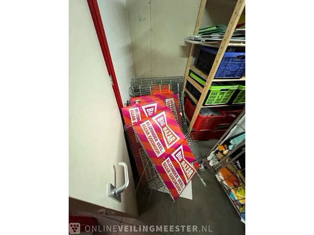 Winkelinventaris en voorraad locatie 1790, tegelpoort 4 in venlo - afbeelding 97 van  103
