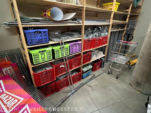 Winkelinventaris en voorraad locatie 1790, tegelpoort 4 in venlo - afbeelding 99 van  103