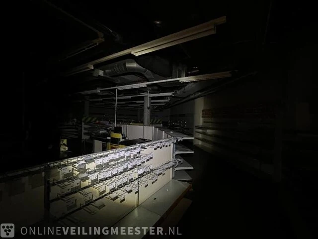 Winkelinventaris en voorraad locatie 1790, tegelpoort 4 in venlo - afbeelding 93 van  103