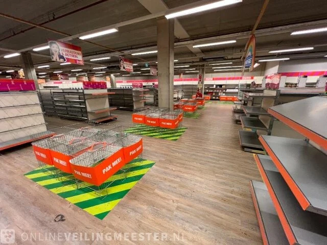 Winkelinventaris en voorraad locatie 1876, de mandel 7 - 04 in maastricht - afbeelding 57 van  103