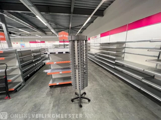 Winkelinventaris en voorraad locatie 1883, wesselernering 40 c in enschede - afbeelding 49 van  158