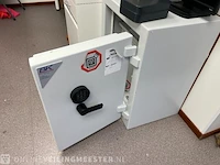 Winkelinventaris en voorraad locatie 1883, wesselernering 40 c in enschede - afbeelding 92 van  158