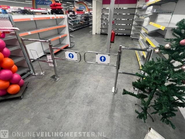 Winkelinventaris en voorraad locatie 1883, wesselernering 40 c in enschede - afbeelding 93 van  158