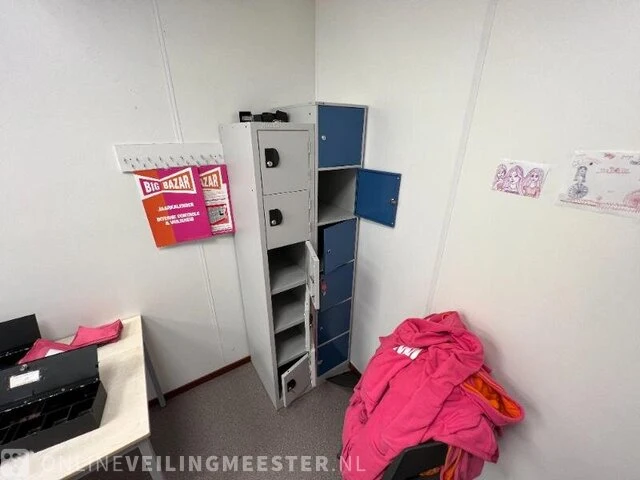 Winkelinventaris en voorraad locatie 1883, wesselernering 40 c in enschede - afbeelding 107 van  158