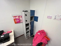 Winkelinventaris en voorraad locatie 1883, wesselernering 40 c in enschede - afbeelding 107 van  158