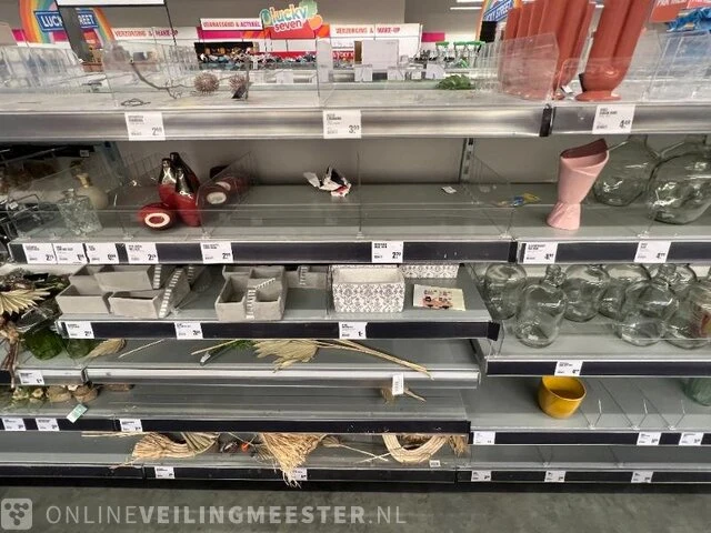 Winkelinventaris en voorraad locatie 1883, wesselernering 40 c in enschede - afbeelding 134 van  158
