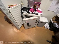 Winkelinventaris en voorraad locatie 1893, boreelplein 10 in deventer - afbeelding 30 van  147