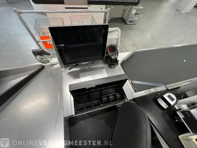 Winkelinventaris en voorraad locatie 1894, corio center 39 in heerlen - afbeelding 31 van  97