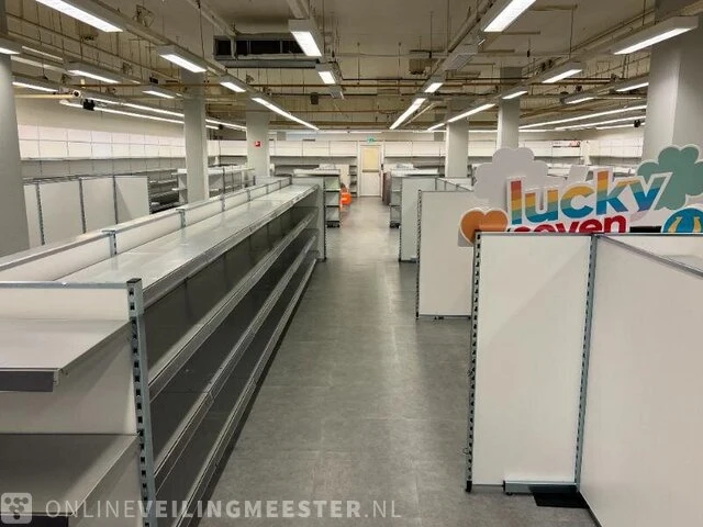 Winkelinventaris en voorraad locatie 1894, corio center 39 in heerlen - afbeelding 49 van  97