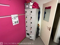 Winkelinventaris en voorraad locatie 1894, corio center 39 in heerlen - afbeelding 80 van  97