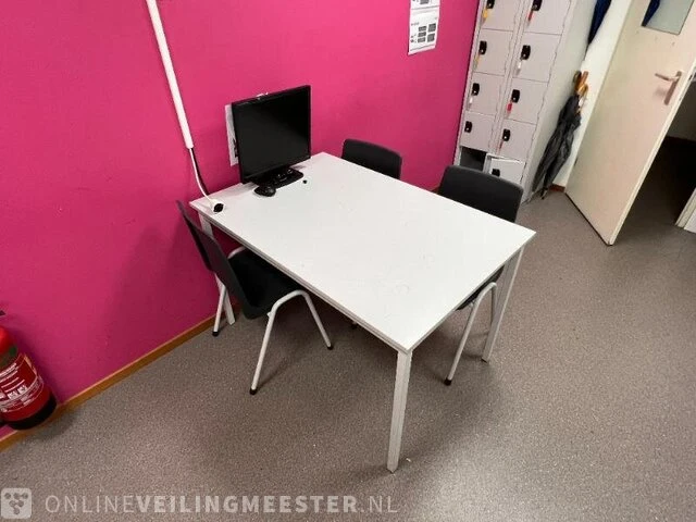 Winkelinventaris en voorraad locatie 1894, corio center 39 in heerlen - afbeelding 85 van  97