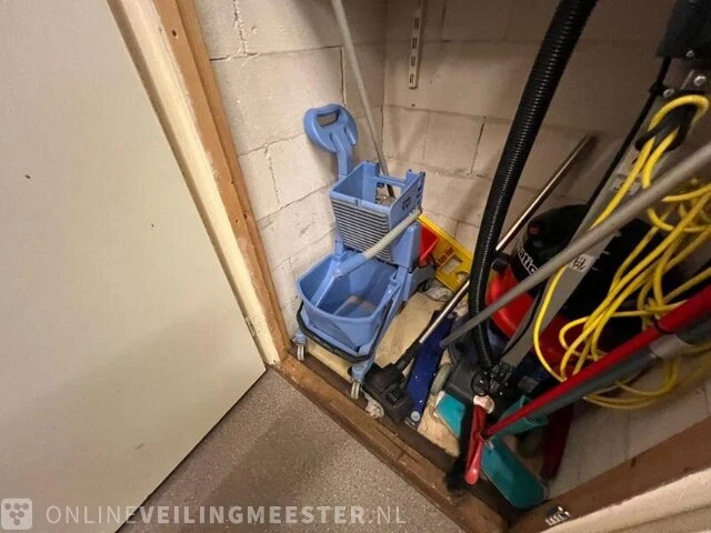 Winkelinventaris en voorraad locatie 1894, corio center 39 in heerlen - afbeelding 90 van  97