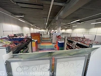 Winkelinventaris en voorraad locatie 1930, kennedylaan 13 in terneuzen - afbeelding 2 van  79