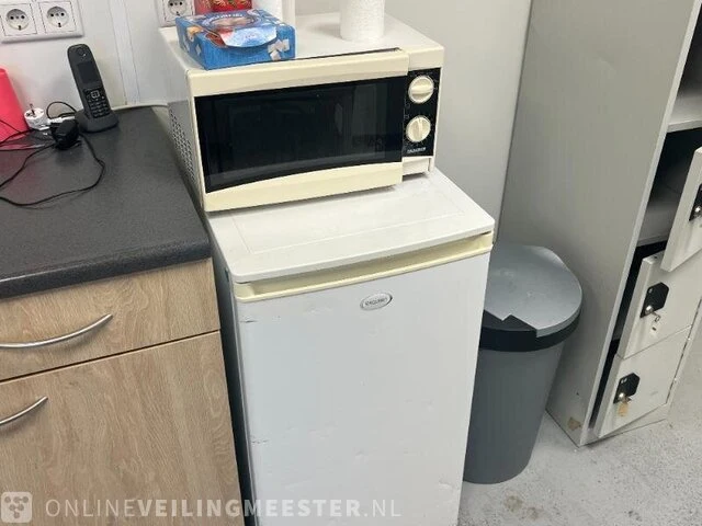 Winkelinventaris en voorraad locatie 1930, kennedylaan 13 in terneuzen - afbeelding 64 van  79