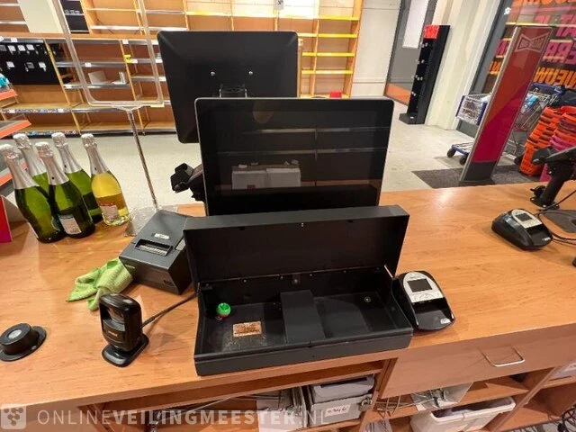 Winkelinventaris en voorraad locatie 1940, grote markt 23a in nieuwleusen - afbeelding 5 van  84