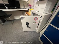 Winkelinventaris en voorraad locatie 1940, grote markt 23a in nieuwleusen - afbeelding 48 van  84