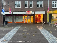Winkelinventaris en voorraad locatie 1983, rijksweg 32 in reuver