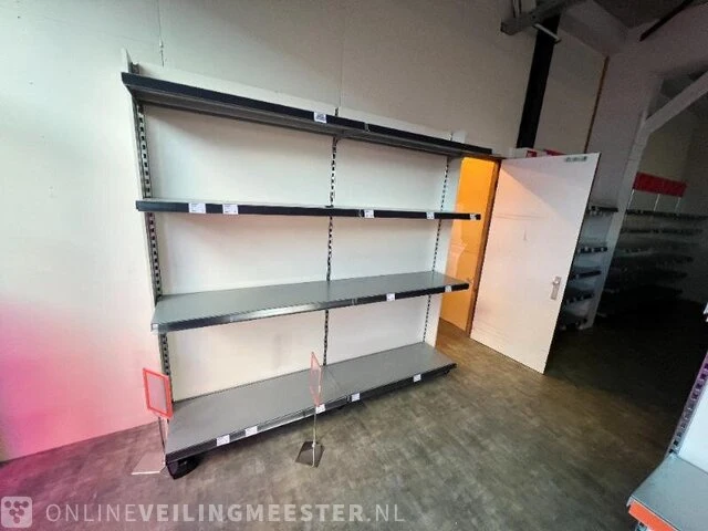 Winkelinventaris locatie 1810, houtweg 295 in emmen - afbeelding 28 van  93