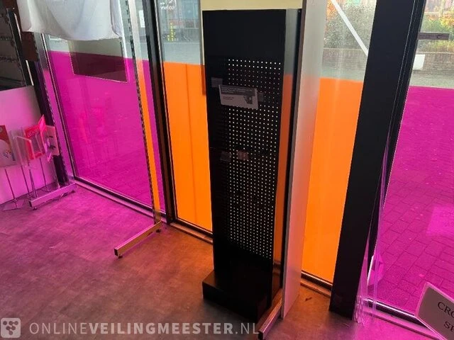 Winkelinventaris locatie 1810, houtweg 295 in emmen - afbeelding 63 van  93