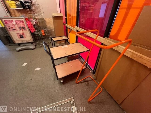 Winkelinventaris locatie 1810, houtweg 295 in emmen - afbeelding 83 van  93