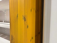 Winkelkast met houten legborden - afbeelding 5 van  11