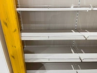 Winkelkast met houten legborden - afbeelding 11 van  11