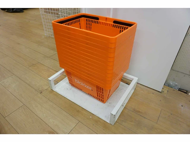 Winkelmandje met metalen standaard (13x) - afbeelding 2 van  3