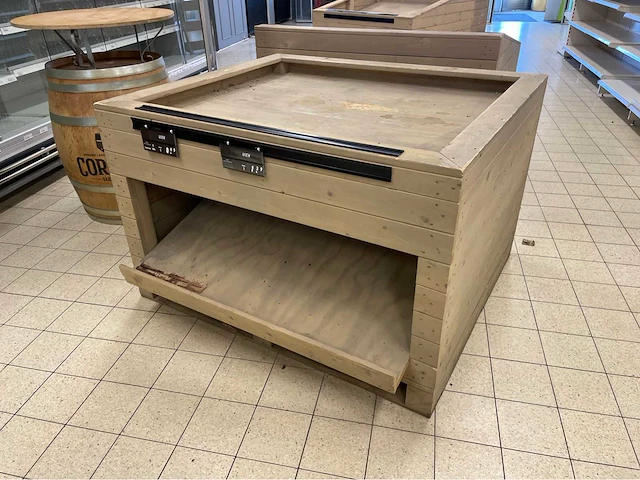 Winkelmeubel - afbeelding 1 van  1