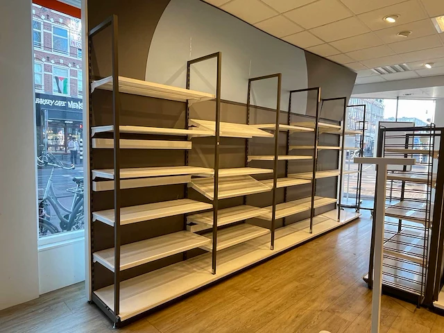 Winkelstelling met achterwand, 10 meter - afbeelding 2 van  8