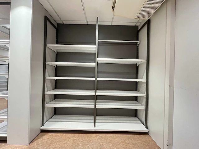 Winkelstelling met achterwand, 10 meter - afbeelding 4 van  10