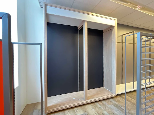 Winkelstelling met achterwand, 10 meter - afbeelding 4 van  5