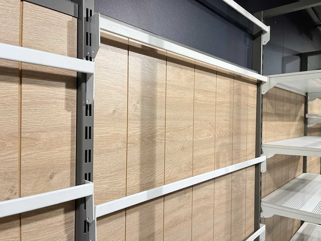 Winkelstelling met achterwand, 11 meter - afbeelding 2 van  11