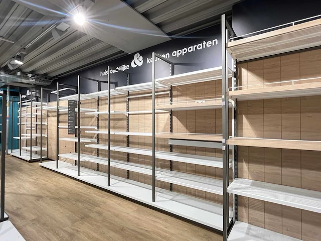 Winkelstelling met achterwand, 11 meter - afbeelding 1 van  11