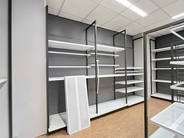 Winkelstelling met achterwand, 12 meter - afbeelding 4 van  10